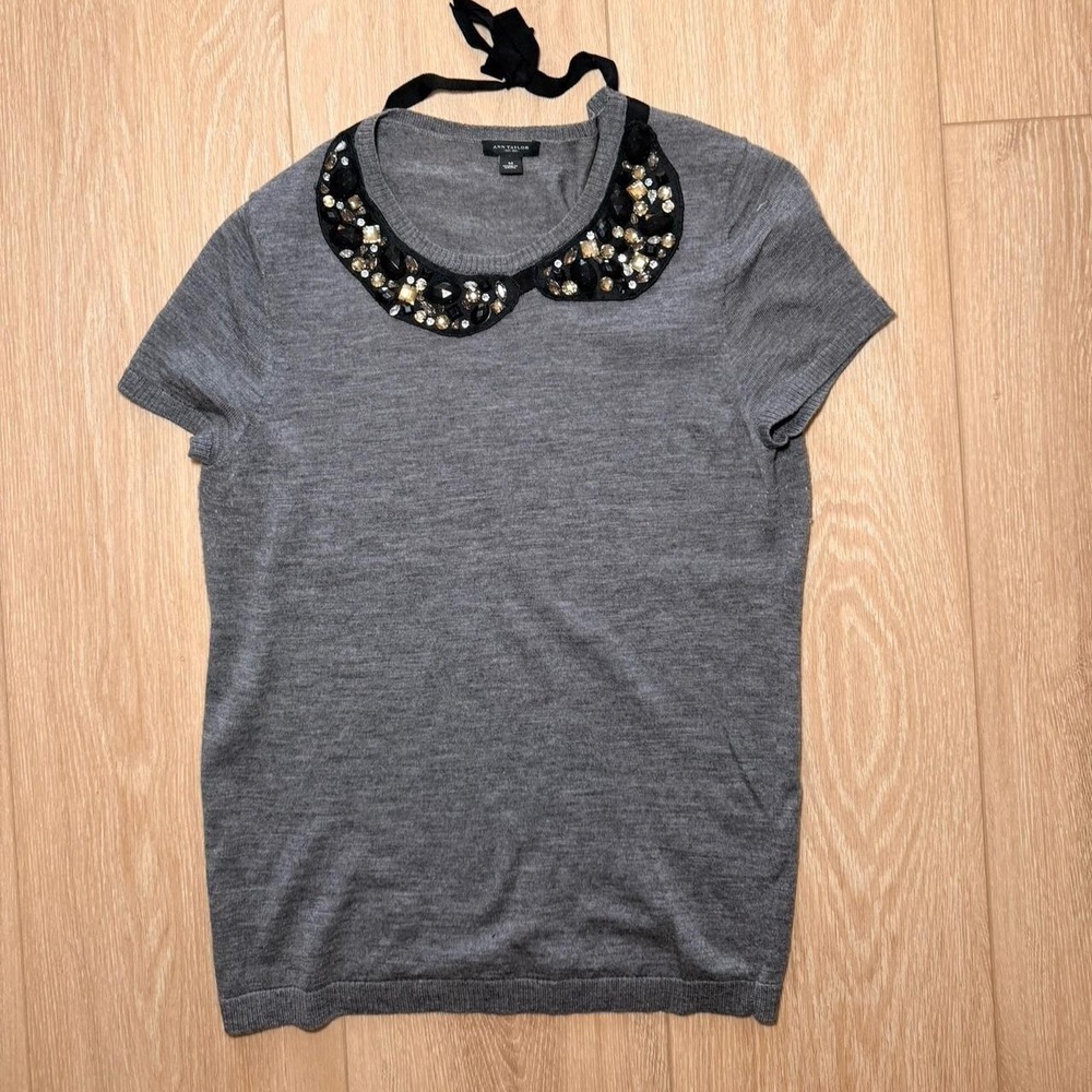 Ann Taylor Grey Collared Top with Black Beaded Gems Jewels Logo Jewel
